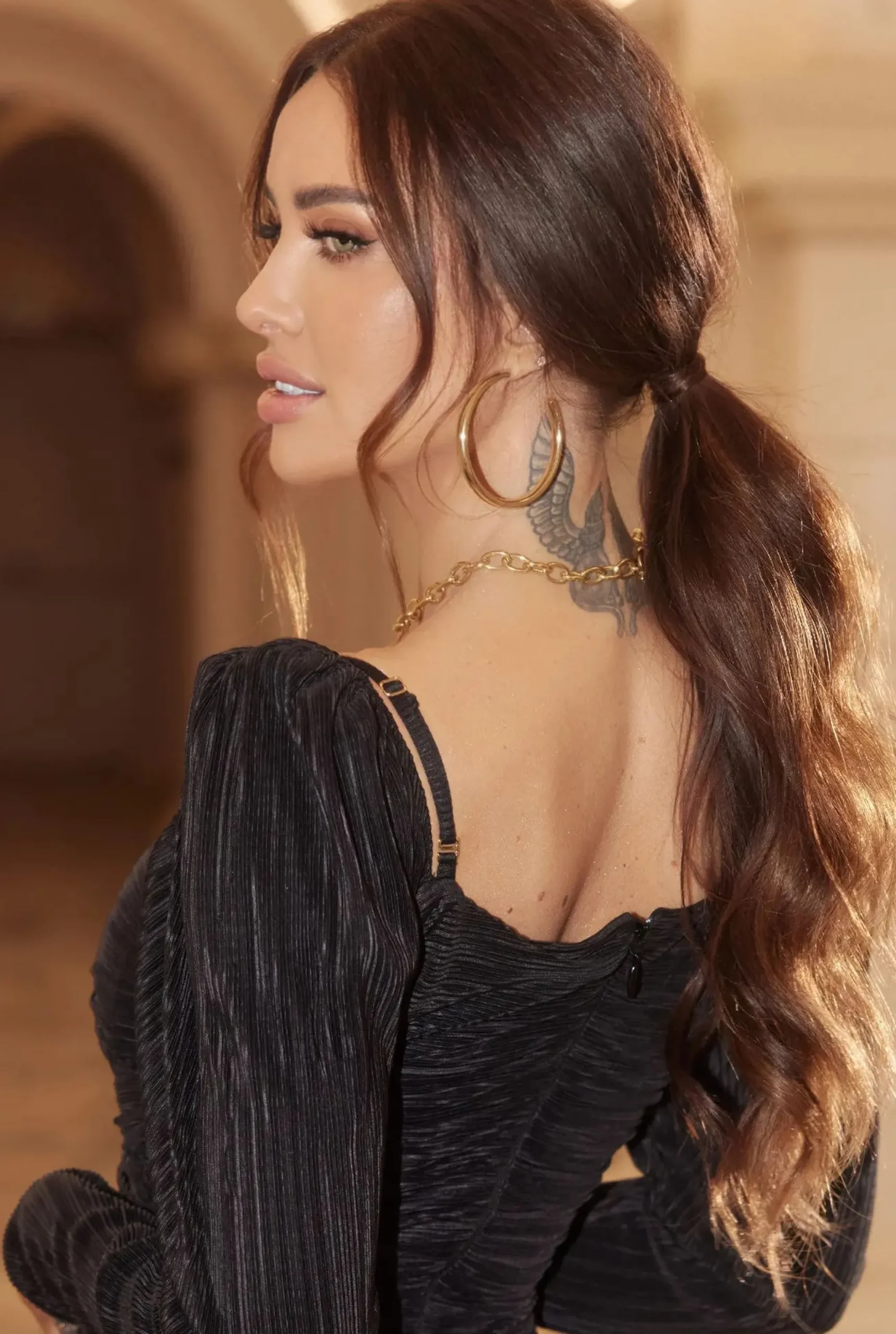 Outlet Amanda - Black Dress With Chic Pleats And Drapes Women New Year'S Eve