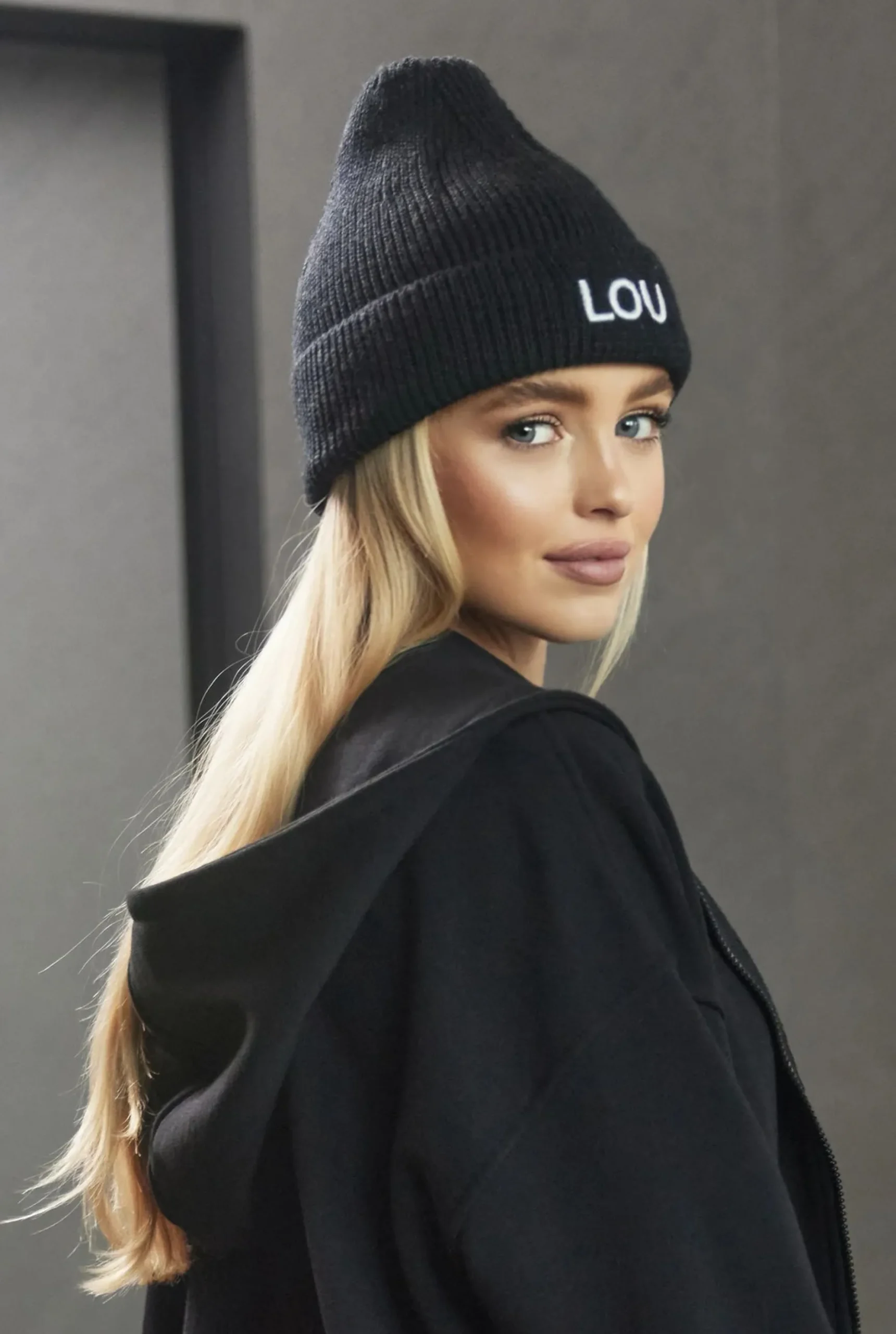Online Black Winter Beanie With Lou Logo Women Winter Hats