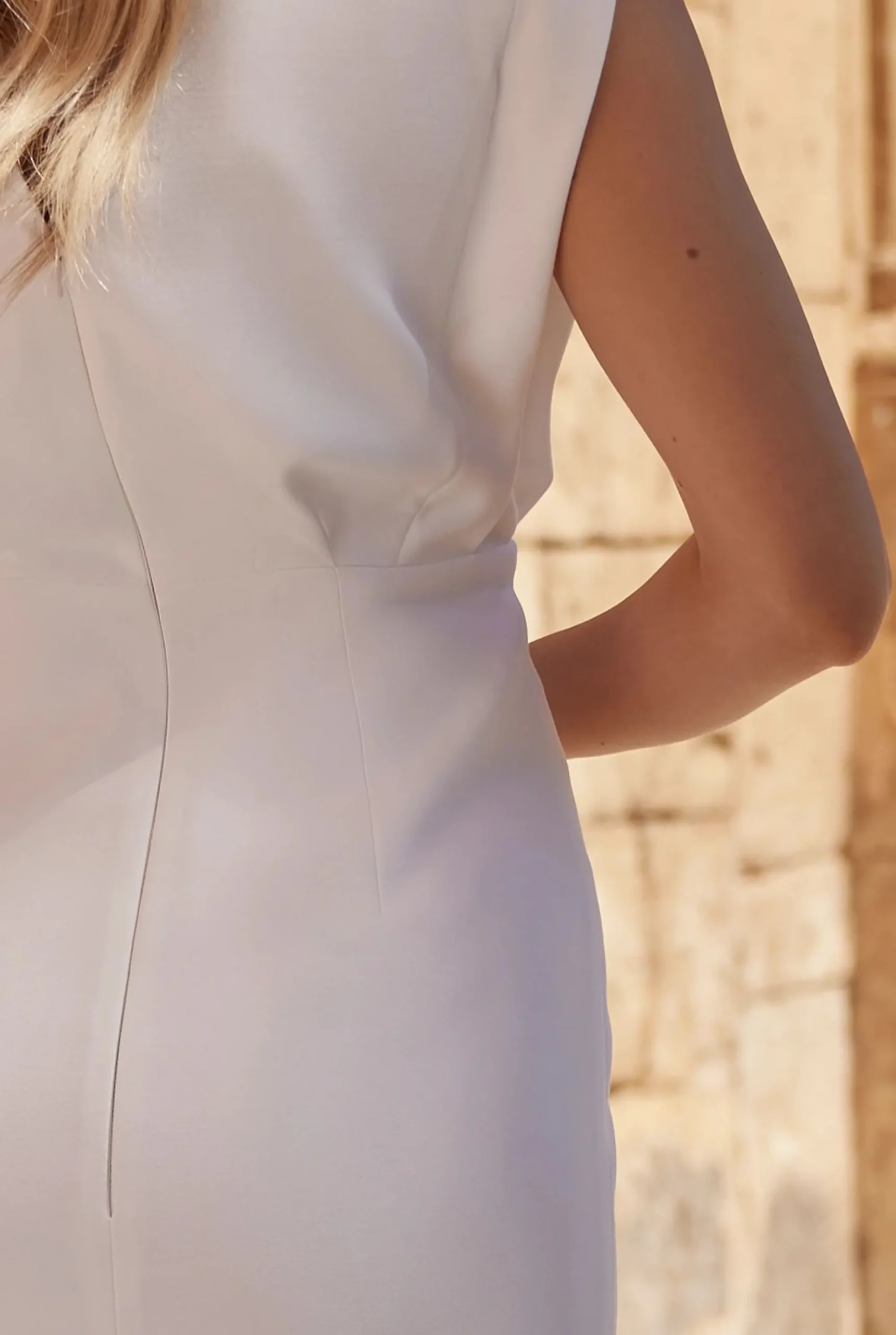 Flash Sale Jerefen - Elegant Dress With Emphasized Shoulders And Subtle Opening Women Wedding