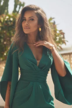 Hot Rafia - Elegant Green Midi Dress With V Neckline And Decorative Sleeves Women New Year'S Eve
