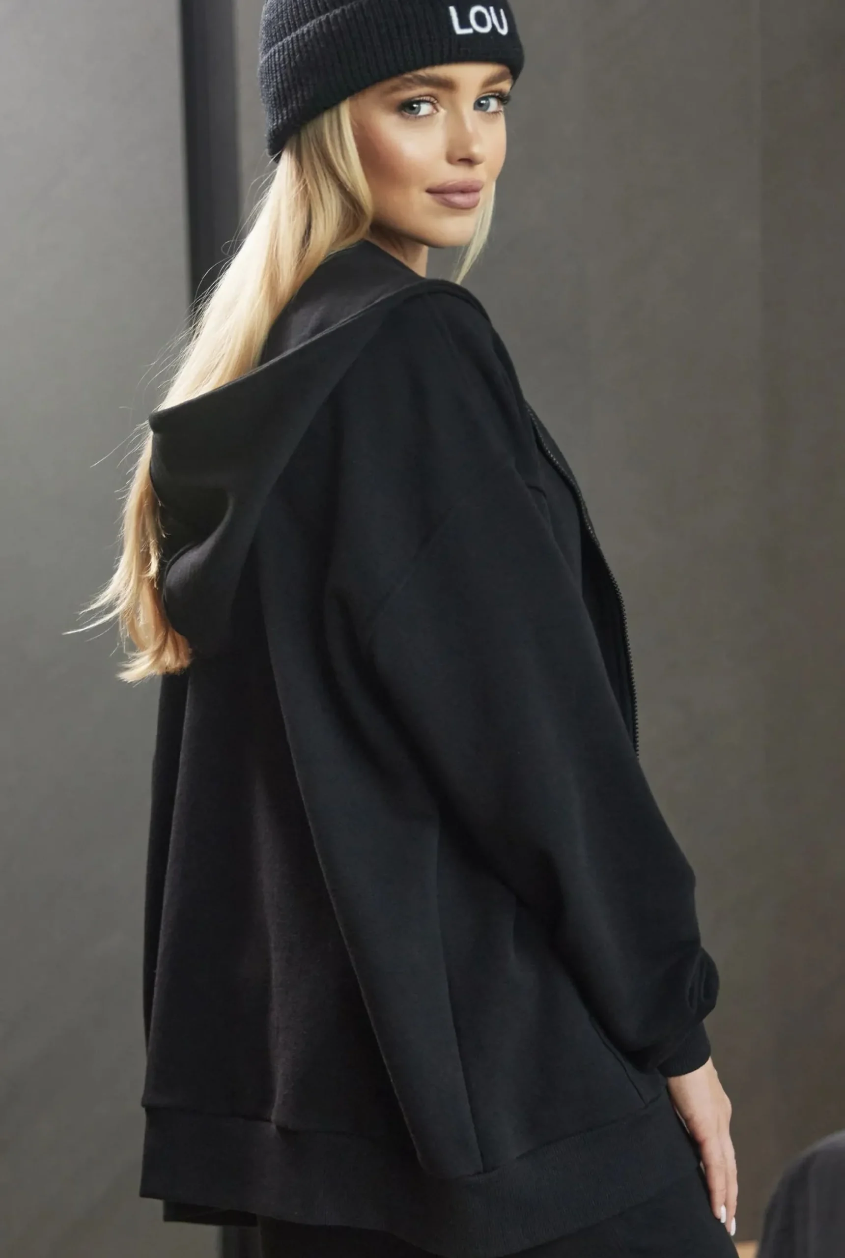 New Saura Black Unzipped - Comfortable Sweatshirt In Black With Zipper Women Tracksuits