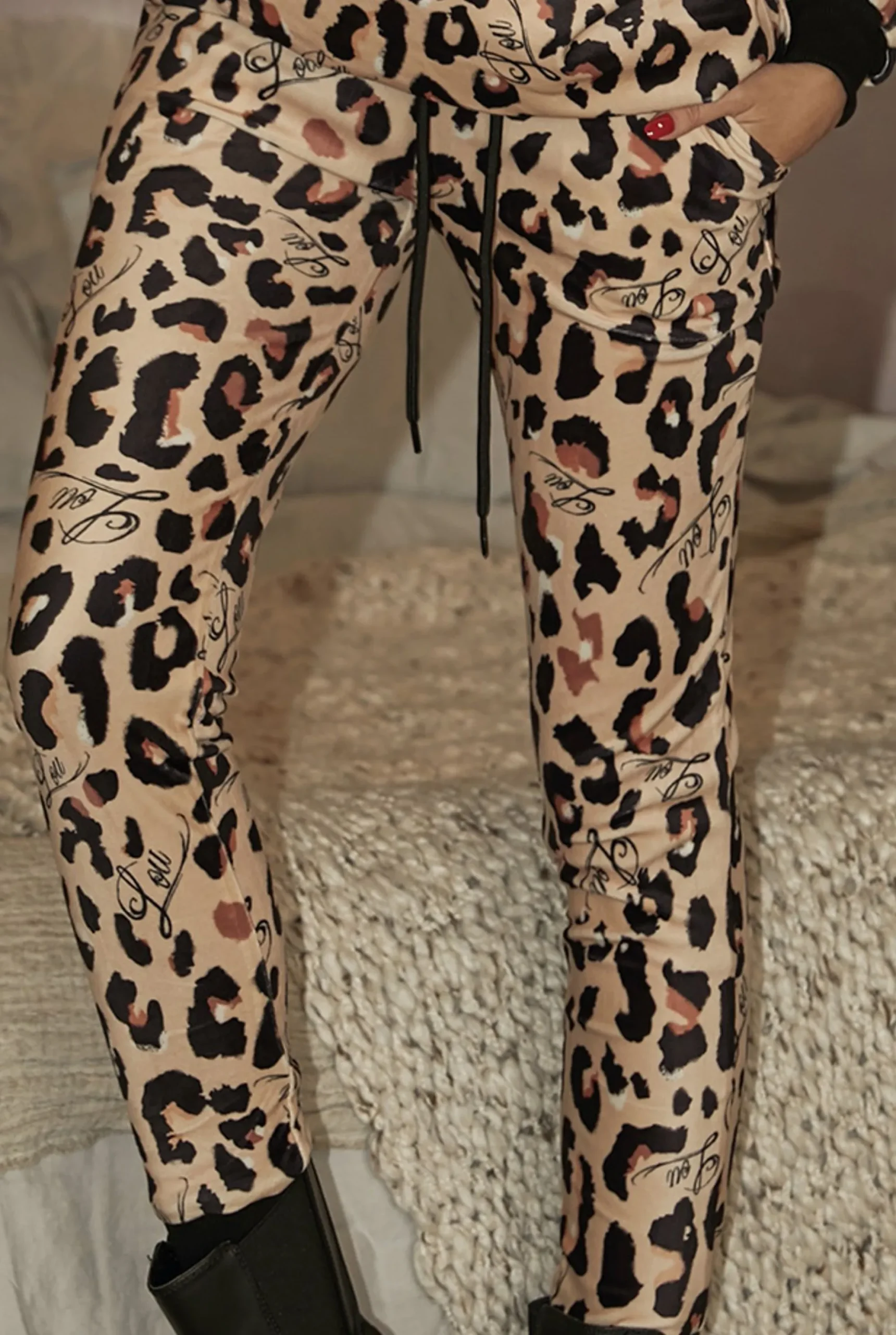 Discount Tracksuit Mouros - Velor Tracksuit With A Loose Cut In A Leopard Print Women Sets